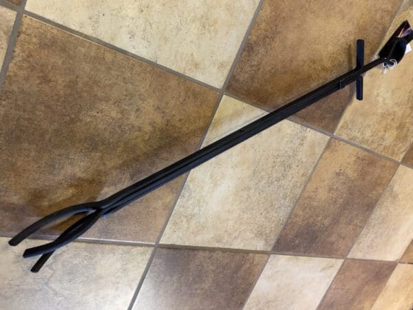 Tongs
